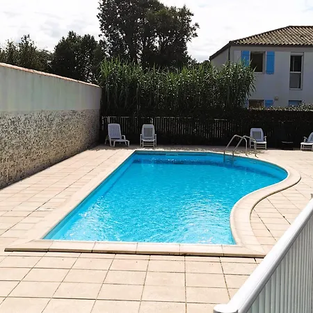 بيت للعطل House Sauveterre اولونْ-سور-مير